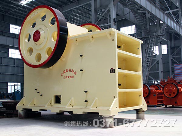 顎式粉碎機(jī)顎板、肘板和邊護(hù)板哪種好？