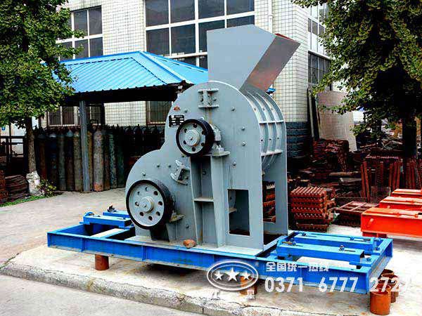 爐渣粉碎機(jī)價(jià)格多少錢(qián)？