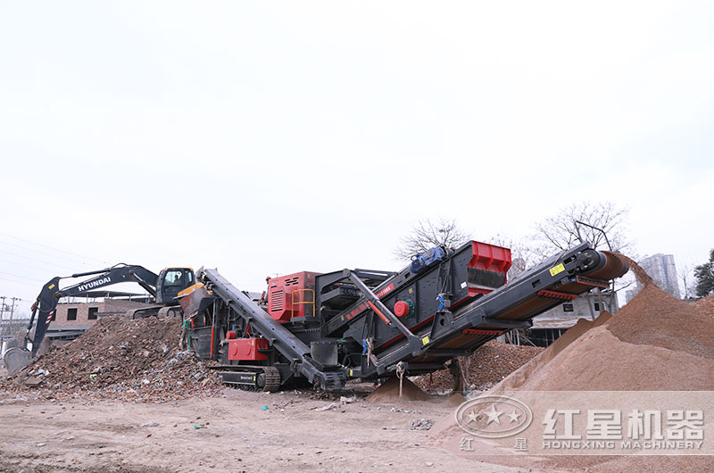 小型磚石建筑垃圾破碎機多少錢一臺？手續(xù)怎么辦？