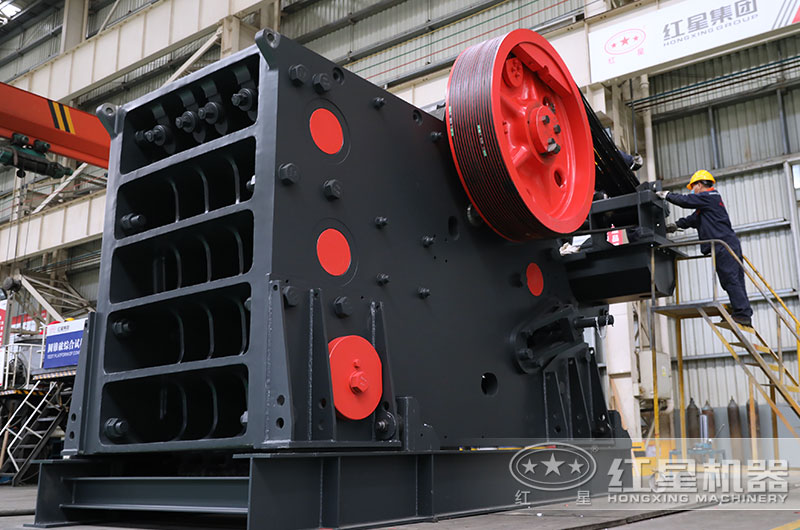 鄂破碎機900x1200時產(chǎn)多少噸？多少錢？