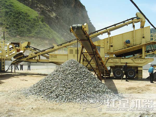 建筑垃圾移動(dòng)式破碎機(jī)投用現(xiàn)場