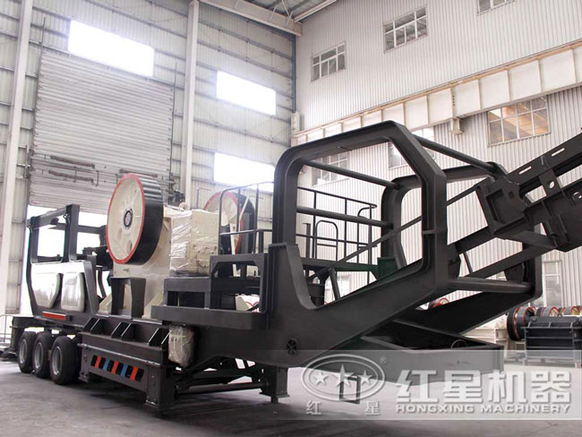 時(shí)產(chǎn)40噸車載流動(dòng)打沙機(jī)，縱橫于重慶城鄉(xiāng)之間
