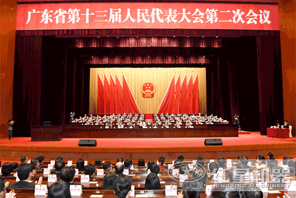 大型流動粉碎石頭一體機多少錢一臺？