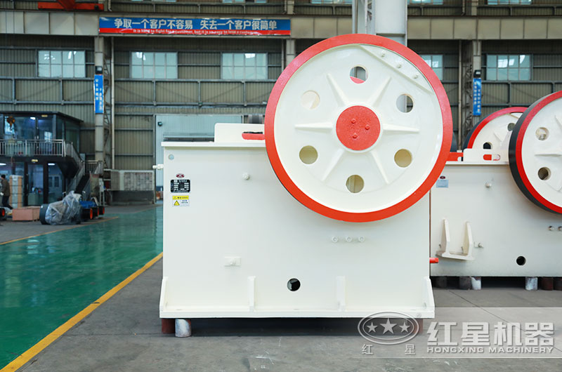 小型粉碎機多少錢？有哪幾種設(shè)備型號可以選擇?