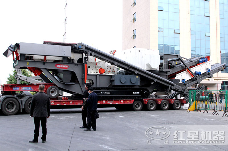履帶式砂石粉碎機(jī)全力出擊，碎石效果驚人，報(bào)價(jià)是多少？