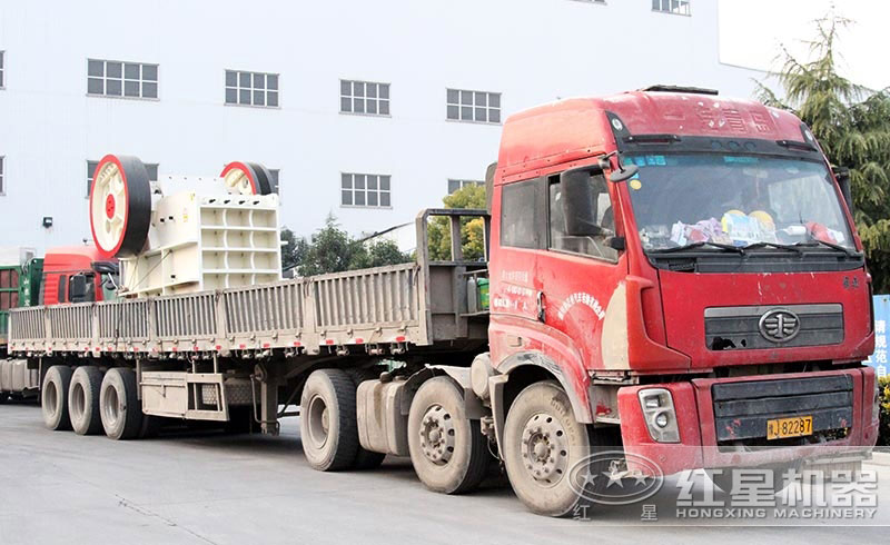 人工破碎混凝土用什么機(jī)器？選擇顎破機(jī)，大產(chǎn)量，運(yùn)行可靠